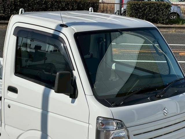 キャリイトラック ＫＣエアコン・パワステ　エアコン／パワステ／５ＭＴ／エアバッグ／最大積載量３５０ｋｇ／荷台寸法　長さ２０５ｃｍ幅１４１ｃｍ高さ２８ｃｍ（9枚目）