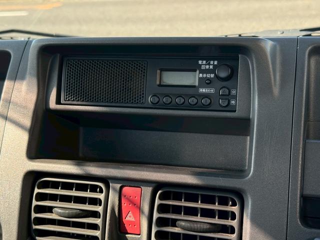 キャリイトラック ＫＣエアコン・パワステ　エアコン／パワステ／５ＭＴ／エアバッグ／最大積載量３５０ｋｇ／荷台寸法　長さ２０５ｃｍ幅１４１ｃｍ高さ２８ｃｍ（41枚目）