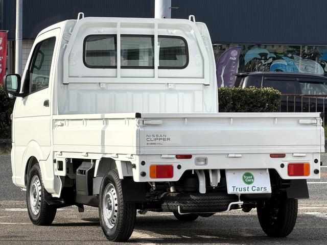 クリッパートラック DX セーフティパッケージ 届出済み未使用車/4速AT/パワステ/エアバック/パワーウインドウ/オートライト/クリアランスソナー/レーンキープ/アイドリングストップ/荷台スペース 長さ200cm 幅140cm 高さ28cm(5枚目)