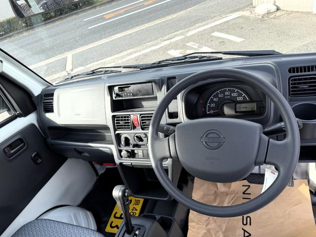 クリッパートラック DX セーフティパッケージ 届出済み未使用車/4速AT/パワステ/エアバック/パワーウインドウ/オートライト/クリアランスソナー/レーンキープ/アイドリングストップ/荷台スペース 長さ200cm 幅140cm 高さ28cm(38枚目)