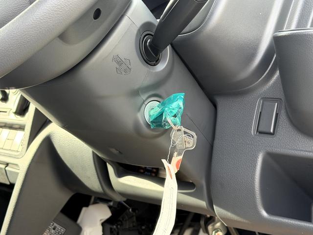 クリッパートラック DX セーフティパッケージ 届出済み未使用車/4速AT/パワステ/エアバック/パワーウインドウ/オートライト/クリアランスソナー/レーンキープ/アイドリングストップ/荷台スペース 長さ200cm 幅140cm 高さ28cm(41枚目)