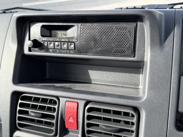 クリッパートラック DX セーフティパッケージ 届出済み未使用車/4速AT/パワステ/エアバック/パワーウインドウ/オートライト/クリアランスソナー/レーンキープ/アイドリングストップ/荷台スペース 長さ200cm 幅140cm 高さ28cm(49枚目)