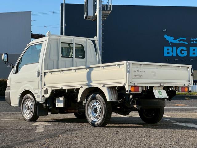 バネットトラック スーパーローDX /最大積載量850kg/5速MT/シングルタイヤ/荷台寸法 長さ247cm幅159cm高さ33cm/普通免許対応(5枚目)