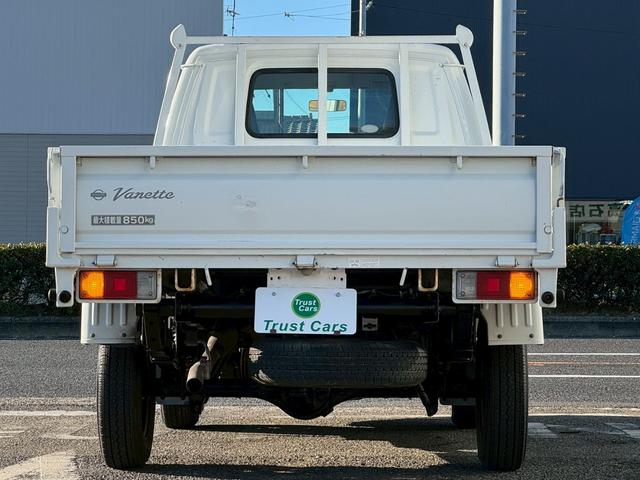 バネットトラック スーパーローDX /最大積載量850kg/5速MT/シングルタイヤ/荷台寸法 長さ247cm幅159cm高さ33cm/普通免許対応(12枚目)