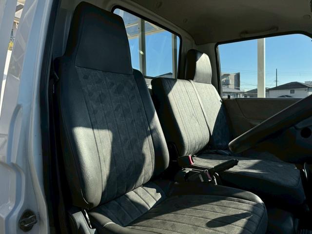 バネットトラック スーパーローDX /最大積載量850kg/5速MT/シングルタイヤ/荷台寸法 長さ247cm幅159cm高さ33cm/普通免許対応(36枚目)