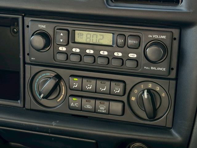 バネットトラック スーパーローDX /最大積載量850kg/5速MT/シングルタイヤ/荷台寸法 長さ247cm幅159cm高さ33cm/普通免許対応(38枚目)