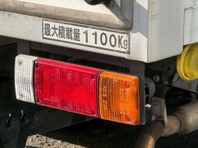 アトラストラック 　ドライバン／準中型（５ｔ限定）対応／バックカメラ／ラッシングレール／積載１．１ｔ／３名乗車／荷室寸法　長さ３３０ｃｍ幅１７９ｃｍ高さ２０２ｃｍ（21枚目）