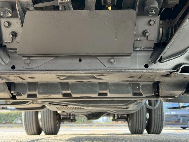 アトラストラック 　ドライバン／準中型（５ｔ限定）対応／バックカメラ／ラッシングレール／積載１．１ｔ／３名乗車／荷室寸法　長さ３３０ｃｍ幅１７９ｃｍ高さ２０２ｃｍ（26枚目）