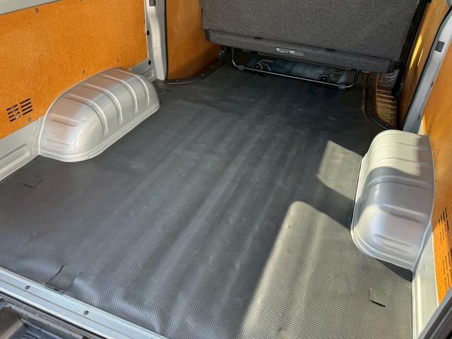 ハイエースバン ロングDX GLパッケージ ナビ/フルセグ/DVD/BluetoothAudio/ETC/ルーフキャリア/メッキミラー/6名乗車/キーレス/最大積載量1250Kg(68枚目)