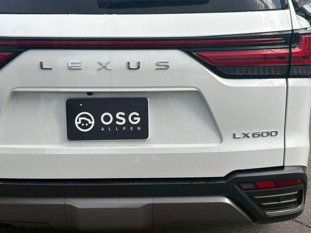 ＬＸ ＬＸ６００　ワンオーナー・クールＢＯＸ・レザーシート・ムーンルーフ・パノラマビューモニター・デジタルインナーミラー・パワーバックドア・置くだけ充電（77枚目）