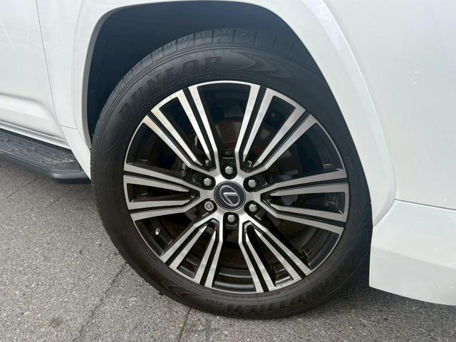 ＬＸ ＬＸ６００　ワンオーナー・クールＢＯＸ・レザーシート・ムーンルーフ・パノラマビューモニター・デジタルインナーミラー・パワーバックドア・置くだけ充電（79枚目）