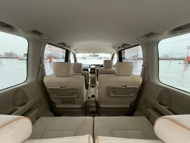 セレナ ハイウェイスター　純正ナビ・バックカメラ・ＥＴＣ・キーレス・ＴＶ・オートライト・電動格納ミラー・パワーウインド・パワーステアリング・ＣＤ／ＤＶＤ・ＡＢＳ・盗難防止装置・運転席／助手席エアバック・オートエアコン（35枚目）