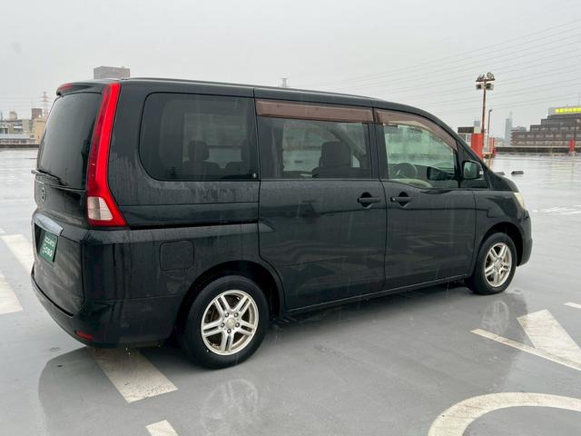 セレナ ハイウェイスター　純正ナビ・バックカメラ・ＥＴＣ・キーレス・ＴＶ・オートライト・電動格納ミラー・パワーウインド・パワーステアリング・ＣＤ／ＤＶＤ・ＡＢＳ・盗難防止装置・運転席／助手席エアバック・オートエアコン（79枚目）