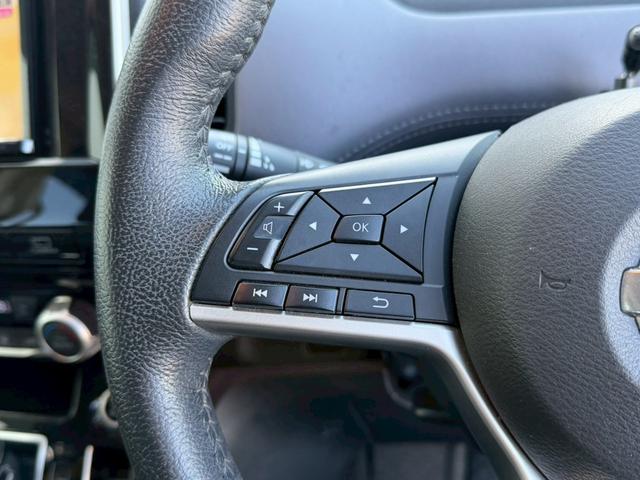 セレナ ハイウェイスターＶ　社外ナビ・プロパイロット・アラウンドビューモニター・パーキングアシスト・両側電動スライドドア・Ｂｌｕｅｔｏｏｔｈ・ＴＶ・バックカメラ・ＥＴＣ・純正アルミホイール・ステアリングスイッチ（15枚目）