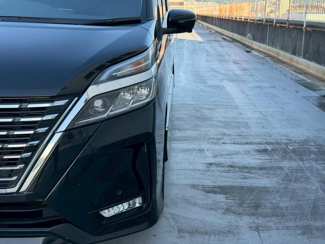セレナ ハイウェイスターＶ　社外ナビ・プロパイロット・アラウンドビューモニター・パーキングアシスト・両側電動スライドドア・Ｂｌｕｅｔｏｏｔｈ・ＴＶ・バックカメラ・ＥＴＣ・純正アルミホイール・ステアリングスイッチ（53枚目）