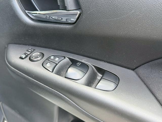 セレナ ハイウェイスター フルセグTV・フリップダウンモニター・Bluetooth・バックカメラ・両側電動スライドドア・電動格納ミラー・スマートキー・プッシュスタート・アイドリングストップ・ETC・オートライト(21枚目)