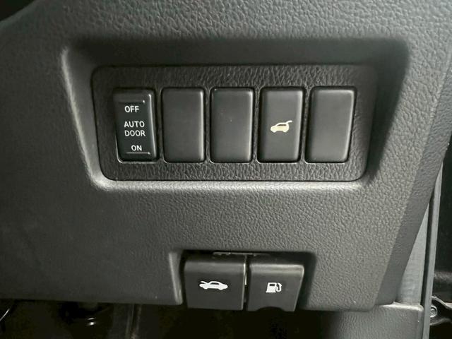 セレナ ハイウェイスター　純正ナビ・ＴＶ・フリップダウンモニター・電動リアゲート・ドライブレコーダー・バックカメラ・ＥＴＣ・ステアリングスイッチ・パワーウインド・キーレス・電動格納ミラー・パワステ（15枚目）