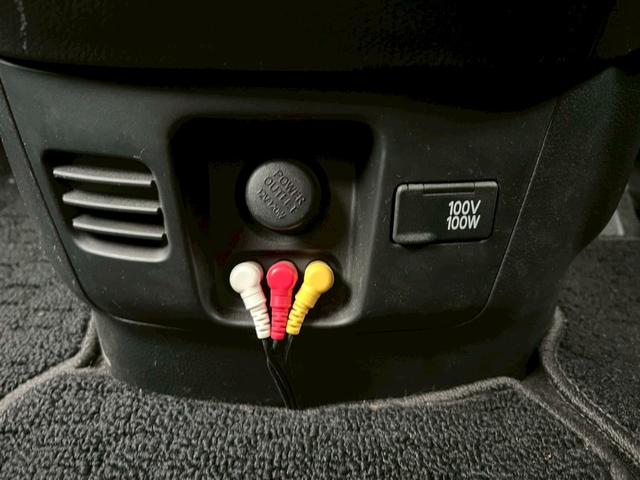 セレナ ハイウェイスター　純正ナビ・ＴＶ・フリップダウンモニター・電動リアゲート・ドライブレコーダー・バックカメラ・ＥＴＣ・ステアリングスイッチ・パワーウインド・キーレス・電動格納ミラー・パワステ（31枚目）