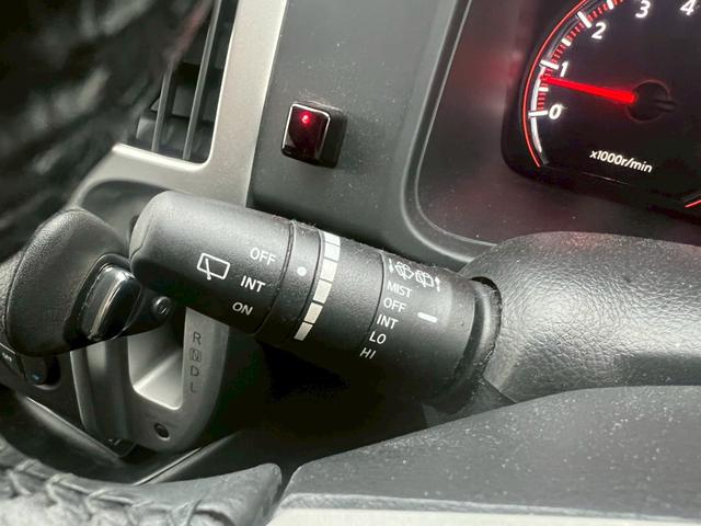 セレナ ハイウェイスター　純正ナビ・ＴＶ・フリップダウンモニター・電動リアゲート・ドライブレコーダー・バックカメラ・ＥＴＣ・ステアリングスイッチ・パワーウインド・キーレス・電動格納ミラー・パワステ（33枚目）