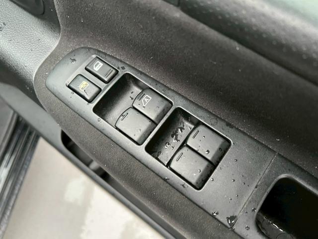 セレナ ハイウェイスター　純正ナビ・ＴＶ・フリップダウンモニター・電動リアゲート・ドライブレコーダー・バックカメラ・ＥＴＣ・ステアリングスイッチ・パワーウインド・キーレス・電動格納ミラー・パワステ（41枚目）