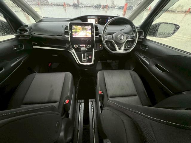 セレナ ハイウェイスター Vセレクション 純正ナビ・両側電動スライドドア・ドライブレコーダー・アラウンドビューモニター・パーキングアシスト・コーナーセンサー・バックカメラ・フルセグTV・純正アルミホイール・ETC・クルコン(7枚目)