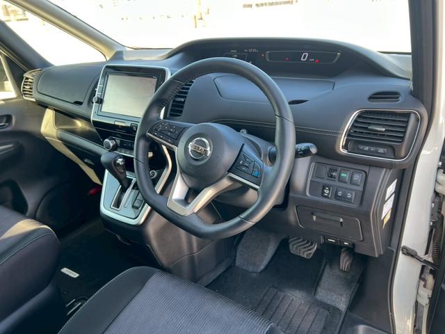 セレナ ハイウェイスター 純正9インチナビ・フルセグTV・フリップダウンモニター・両側電動スライドドア・アラウンドビューモニター・プロパイロット・ドライブレコーダー・ETC・パワーウインド(52枚目)