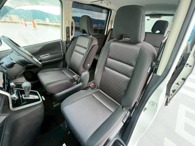 セレナ ハイウェイスター　Ｖセレクション　純正９インチナビ・後席モニター・パーキングアシスト・アラウンドビューモニター・フルセグＴＶ・ドライブレコーダー・バックカメラ・ＥＴＣ・両側電動スライドドア・電動格納ミラー（9枚目）