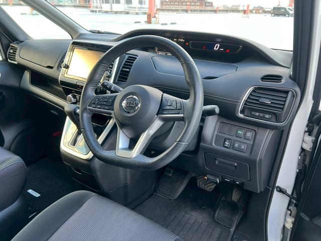 セレナ ハイウェイスター　Ｖセレクション　純正９インチナビ・後席モニター・パーキングアシスト・アラウンドビューモニター・フルセグＴＶ・ドライブレコーダー・バックカメラ・ＥＴＣ・両側電動スライドドア・電動格納ミラー（42枚目）