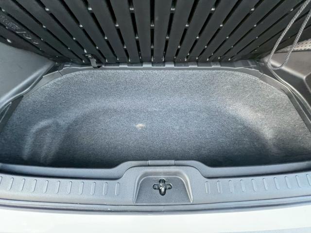 セレナ ハイウェイスター　Ｖセレクション　純正９インチナビ・後席モニター・パーキングアシスト・アラウンドビューモニター・フルセグＴＶ・ドライブレコーダー・バックカメラ・ＥＴＣ・両側電動スライドドア・電動格納ミラー（57枚目）