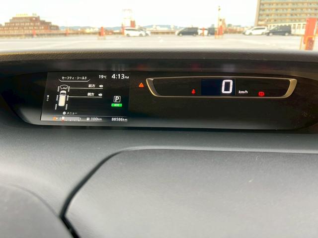 セレナ ハイウェイスター 純正ナビ・アラウンドビューモニター・パーキングアシスト・フルセグTV・バックカメラ・衝突軽減ブレーキ・ETC・オートライト・クルーズコントロール・ステアリングスイッチ・スマートキー(21枚目)