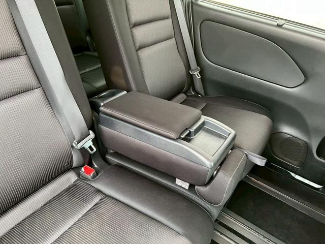 セレナ ハイウェイスター 純正ナビ・アラウンドビューモニター・パーキングアシスト・フルセグTV・バックカメラ・衝突軽減ブレーキ・ETC・オートライト・クルーズコントロール・ステアリングスイッチ・スマートキー(44枚目)