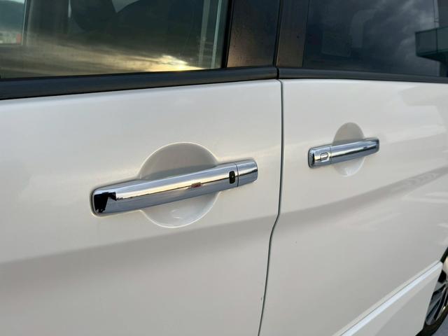 セレナ ハイウェイスター 純正ナビ・アラウンドビューモニター・パーキングアシスト・フルセグTV・バックカメラ・衝突軽減ブレーキ・ETC・オートライト・クルーズコントロール・ステアリングスイッチ・スマートキー(59枚目)