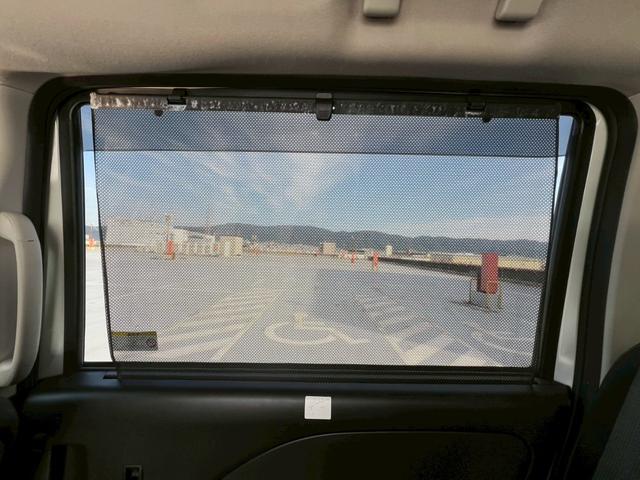 セレナ ハイウェイスター 両側電動スライドドア・パーキングアシスト・レーンキープアシスト・フリップダウンモニター・アラウンドビューモニター・純正ナビ・ドライブレコーダー・ETC・衝突軽減ブレーキ・ルーフキャリア(16枚目)