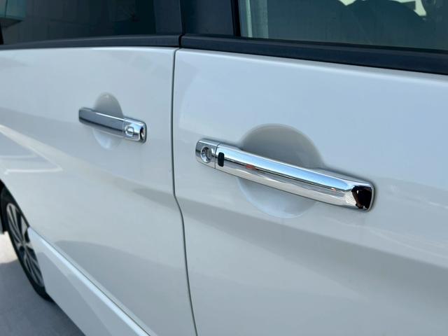 セレナ ハイウェイスター 両側電動スライドドア・パーキングアシスト・レーンキープアシスト・フリップダウンモニター・アラウンドビューモニター・純正ナビ・ドライブレコーダー・ETC・衝突軽減ブレーキ・ルーフキャリア(54枚目)