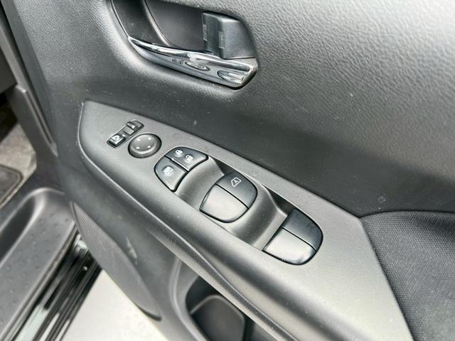 セレナ ハイウェイスター　Ｖセレクション　両側電動スライドドア・ナビ・フルセグＴＶ・フリップダウンモニター・レーンキープ・パーキングアシスト・アラウンドビューモニター・バックカメラ・ＥＴＣ・クルーズコントロール（45枚目）