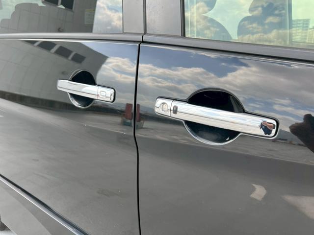 セレナ ハイウェイスター　Ｖセレクション　両側電動スライドドア・ナビ・フルセグＴＶ・フリップダウンモニター・レーンキープ・パーキングアシスト・アラウンドビューモニター・バックカメラ・ＥＴＣ・クルーズコントロール（51枚目）