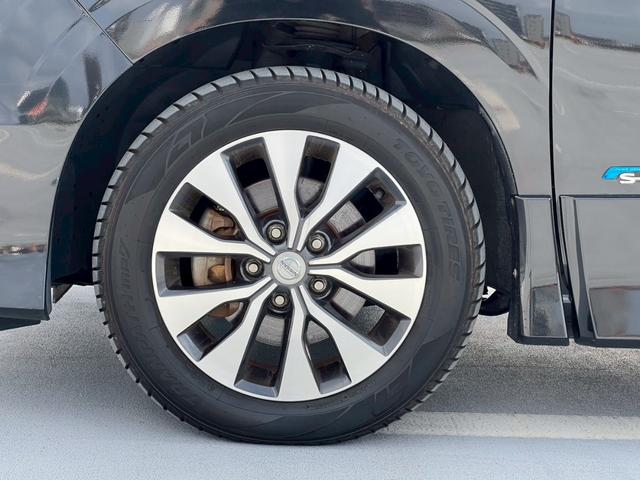 セレナ ハイウェイスター　Ｖセレクション　両側電動スライドドア・ナビ・フルセグＴＶ・フリップダウンモニター・レーンキープ・パーキングアシスト・アラウンドビューモニター・バックカメラ・ＥＴＣ・クルーズコントロール（74枚目）