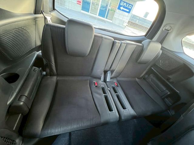 フリードハイブリッド ジャストセレクション バックモニター・両側パワースライドドア・地デジ対応ナビ・クルーズコントロール・ビルトインETC・アルパイン後席モニター・スマートキー・黒半皮シート・HDDナビ・(43枚目)