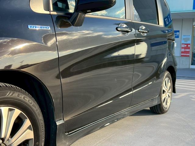 フリードハイブリッド ジャストセレクション バックモニター・両側パワースライドドア・地デジ対応ナビ・クルーズコントロール・ビルトインETC・アルパイン後席モニター・スマートキー・黒半皮シート・HDDナビ・(54枚目)