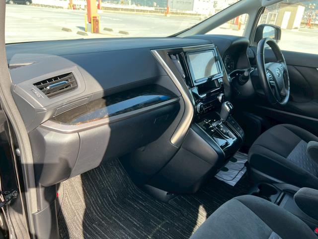 ヴェルファイア ２．５Ｚ　地デジ対応ナビ・ビルトインＥＴＣ・ＢｌｕｅｔｏｏｔｈＡｕｄｉｏ対応・バックモニター・後部座席エアコン・後部座席モニター・プッシュスタート・両側パワースライドドア・ドライブレコーダー（38枚目）