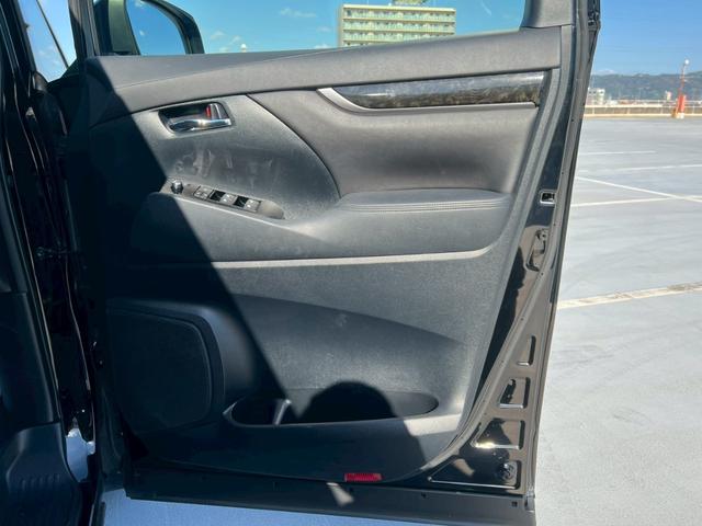 ヴェルファイア ２．５Ｚ　地デジ対応ナビ・ビルトインＥＴＣ・ＢｌｕｅｔｏｏｔｈＡｕｄｉｏ対応・バックモニター・後部座席エアコン・後部座席モニター・プッシュスタート・両側パワースライドドア・ドライブレコーダー（43枚目）