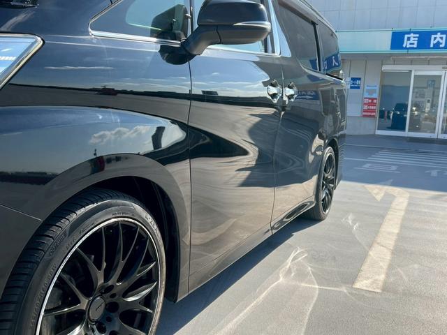 ヴェルファイア ２．５Ｚ　地デジ対応ナビ・ビルトインＥＴＣ・ＢｌｕｅｔｏｏｔｈＡｕｄｉｏ対応・バックモニター・後部座席エアコン・後部座席モニター・プッシュスタート・両側パワースライドドア・ドライブレコーダー（61枚目）