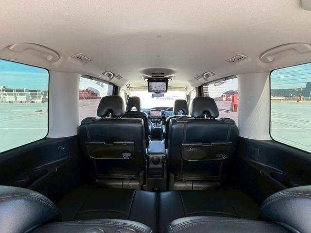 セレナ ハイウェイスター　Ｖセレクション　クルーズコントロール・ＢｌｕｅｔｏｏｔｈＡｕｄｉｏ対応・バックモニター・ビルトインＥＴＣ・プッシュスタート・後部座席エアコン・後部座席モニター・ドライブレコーダー両側パワースライドドア（7枚目）