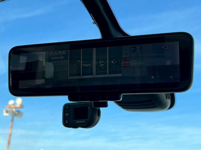 セレナ ハイウェイスター　Ｖセレクション　クルーズコントロール・ＢｌｕｅｔｏｏｔｈＡｕｄｉｏ対応・バックモニター・ビルトインＥＴＣ・プッシュスタート・後部座席エアコン・後部座席モニター・ドライブレコーダー両側パワースライドドア（9枚目）