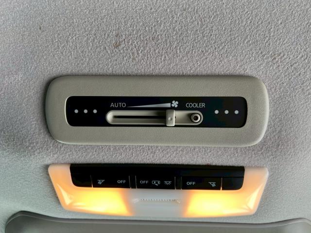 セレナ ハイウェイスター　Ｖセレクション　クルーズコントロール・ＢｌｕｅｔｏｏｔｈＡｕｄｉｏ対応・バックモニター・ビルトインＥＴＣ・プッシュスタート・後部座席エアコン・後部座席モニター・ドライブレコーダー両側パワースライドドア（13枚目）