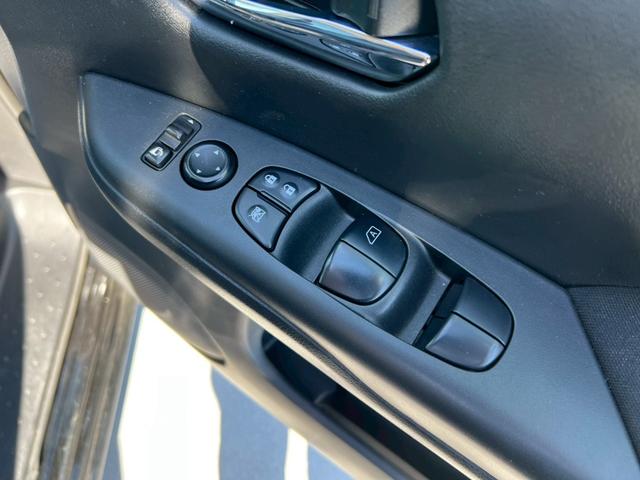 セレナ ハイウェイスター　Ｖセレクション　クルーズコントロール・ＢｌｕｅｔｏｏｔｈＡｕｄｉｏ対応・バックモニター・ビルトインＥＴＣ・プッシュスタート・後部座席エアコン・後部座席モニター・ドライブレコーダー両側パワースライドドア（34枚目）