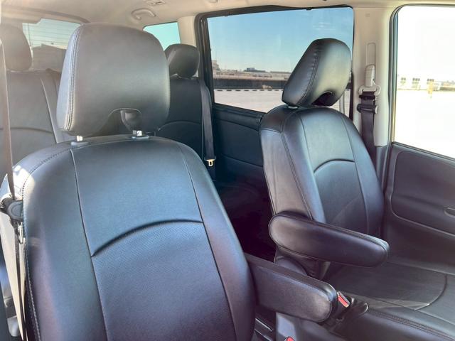 セレナ ハイウェイスター　Ｖセレクション　クルーズコントロール・ＢｌｕｅｔｏｏｔｈＡｕｄｉｏ対応・バックモニター・ビルトインＥＴＣ・プッシュスタート・後部座席エアコン・後部座席モニター・ドライブレコーダー両側パワースライドドア（35枚目）