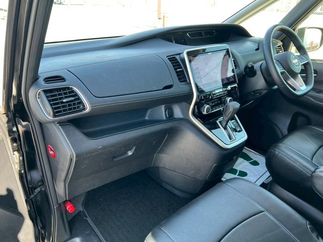 セレナ ハイウェイスター　Ｖセレクション　クルーズコントロール・ＢｌｕｅｔｏｏｔｈＡｕｄｉｏ対応・バックモニター・ビルトインＥＴＣ・プッシュスタート・後部座席エアコン・後部座席モニター・ドライブレコーダー両側パワースライドドア（38枚目）