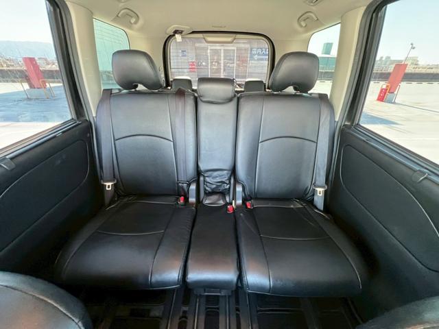 セレナ ハイウェイスター　Ｖセレクション　クルーズコントロール・ＢｌｕｅｔｏｏｔｈＡｕｄｉｏ対応・バックモニター・ビルトインＥＴＣ・プッシュスタート・後部座席エアコン・後部座席モニター・ドライブレコーダー両側パワースライドドア（42枚目）