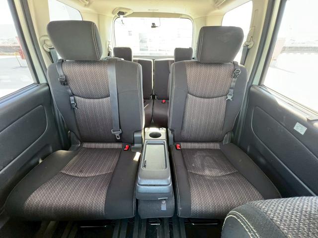 内装クリーニング済みで清潔感◎。すぐにお乗りいただけます。